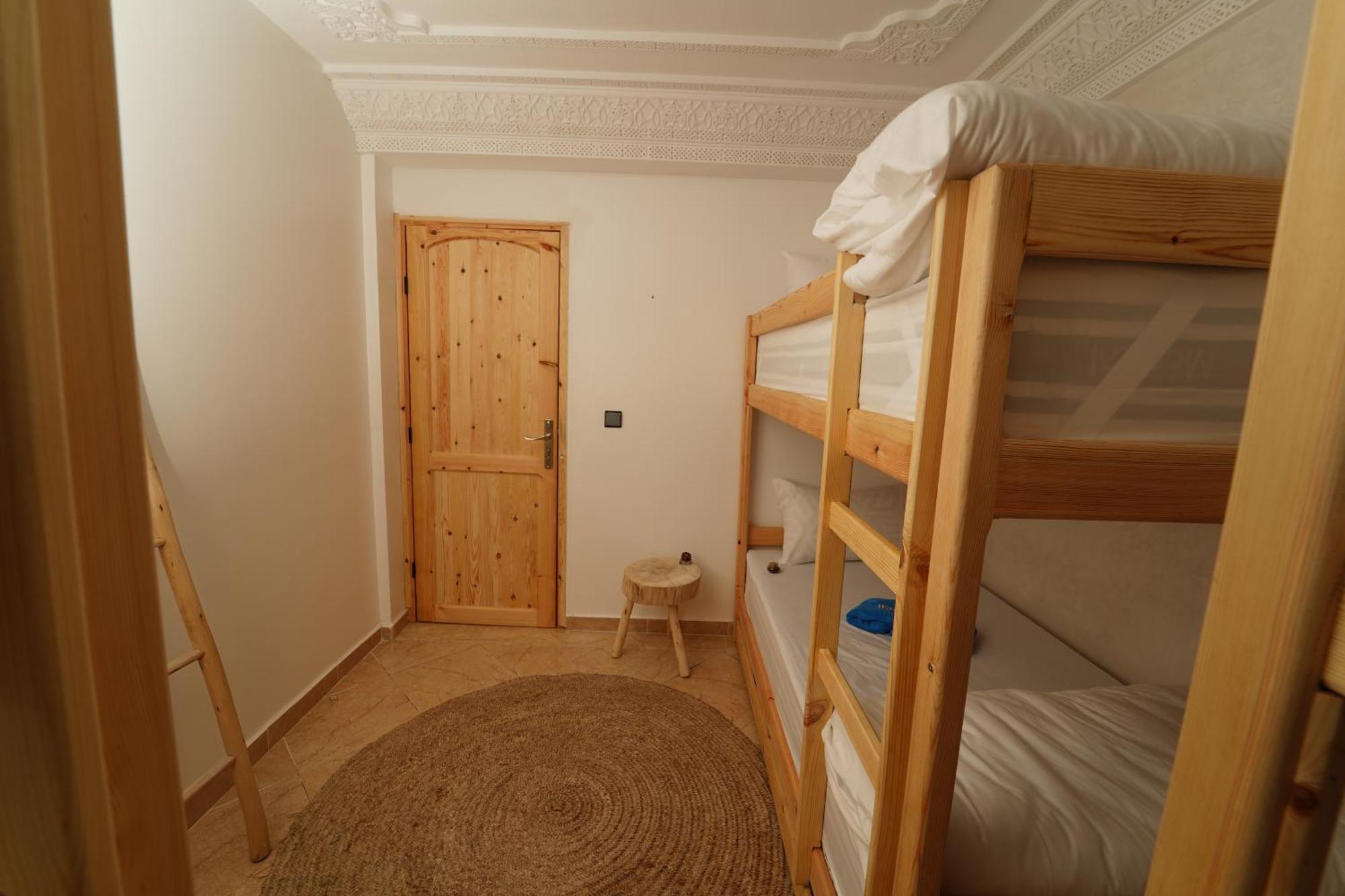 Bed and Breakfast Waves Hunter Surf House Agadir Exterior foto